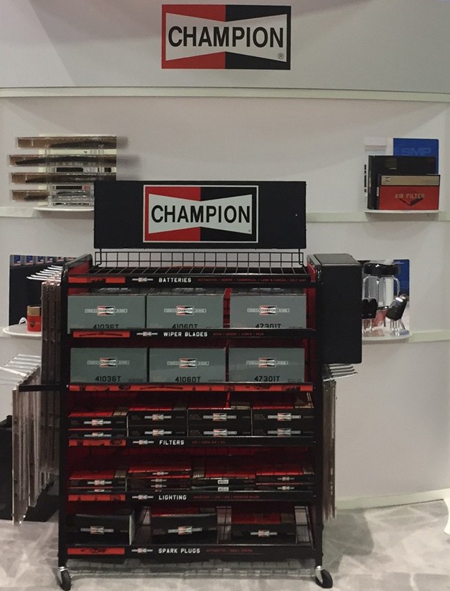 Chanpion Display_Crop